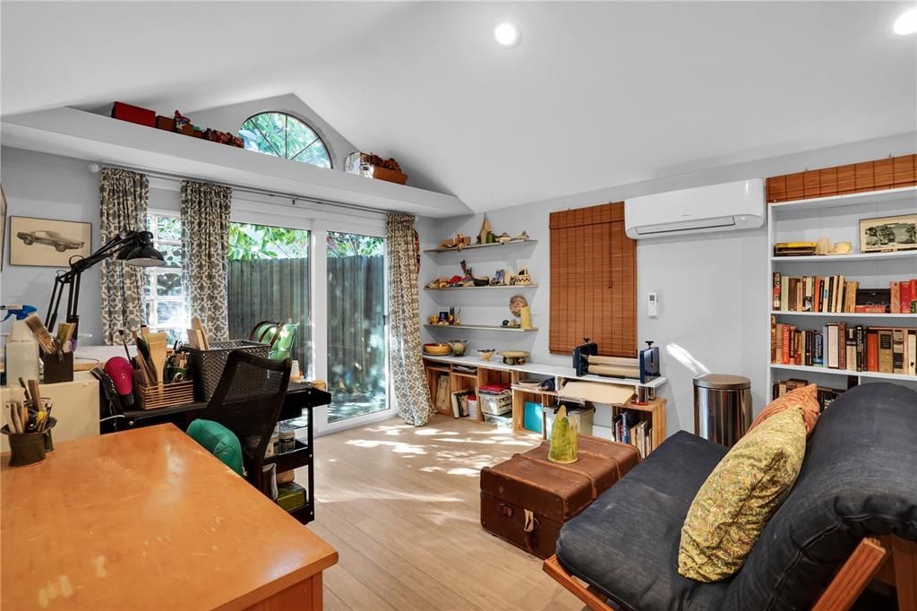 En Venta: $795,000 (4 camas, 3 baños, 2171 Pies cuadrados)