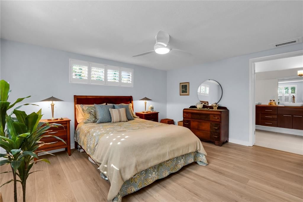 En Venta: $795,000 (4 camas, 3 baños, 2171 Pies cuadrados)