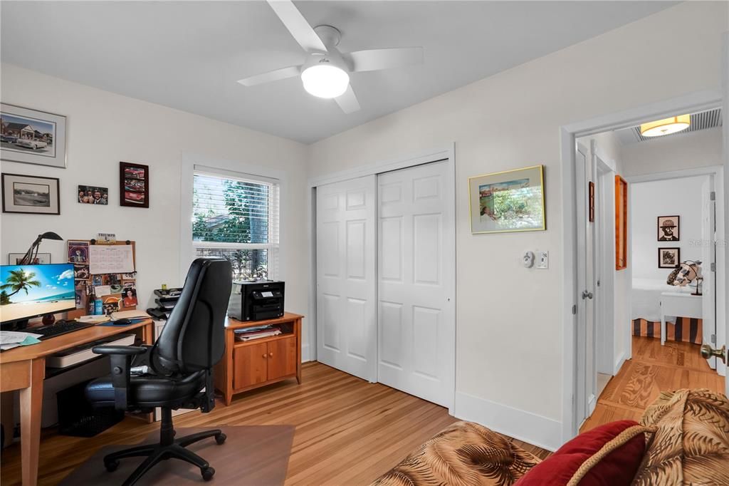 En Venta: $795,000 (4 camas, 3 baños, 2171 Pies cuadrados)