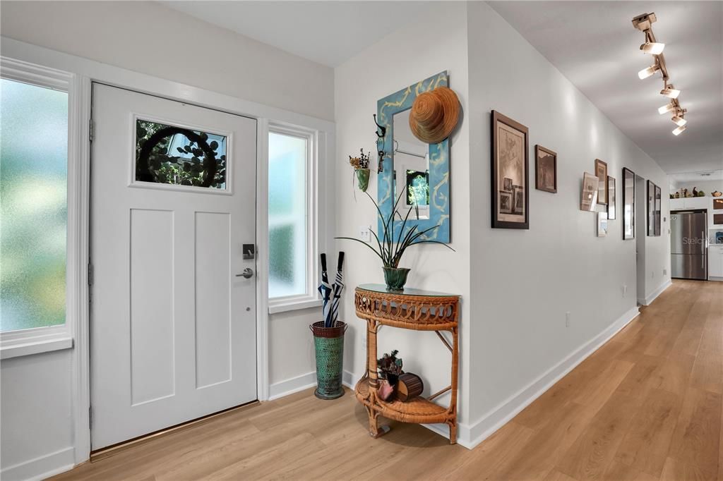 En Venta: $795,000 (4 camas, 3 baños, 2171 Pies cuadrados)