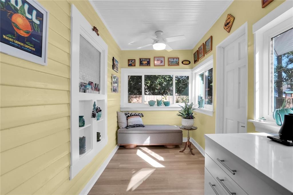 En Venta: $795,000 (4 camas, 3 baños, 2171 Pies cuadrados)