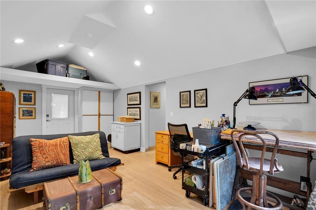 En Venta: $795,000 (4 camas, 3 baños, 2171 Pies cuadrados)