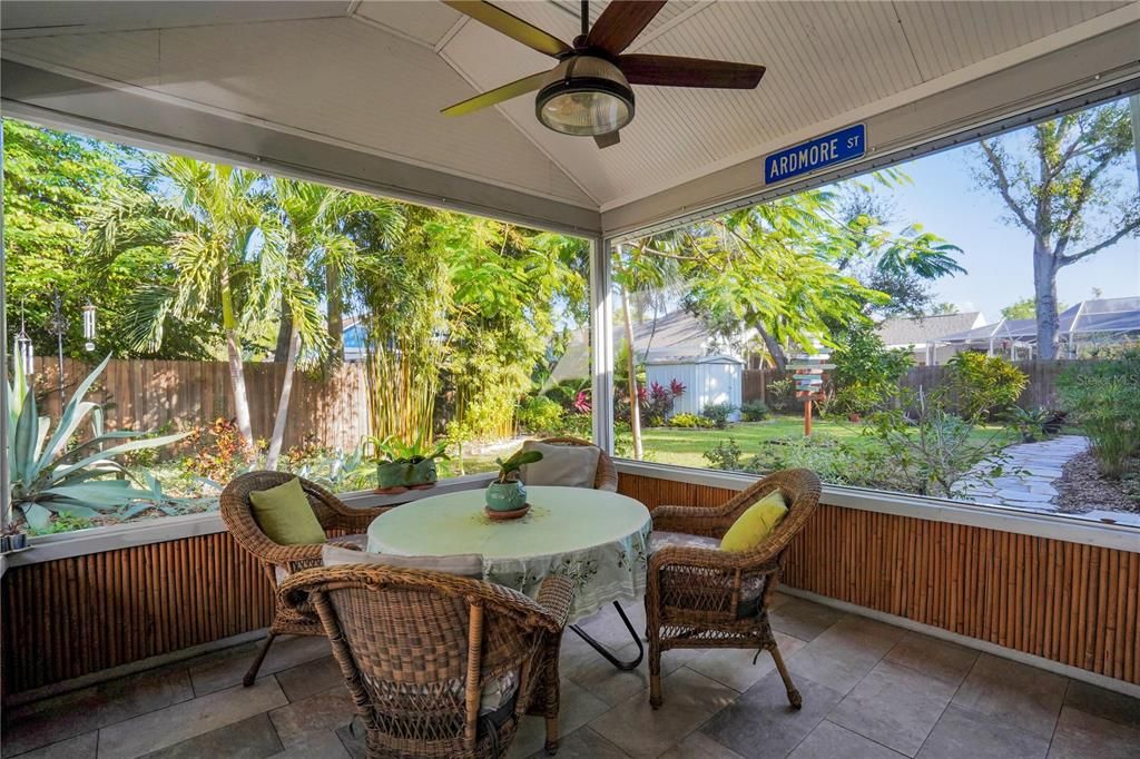 En Venta: $795,000 (4 camas, 3 baños, 2171 Pies cuadrados)