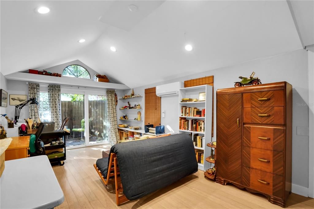 En Venta: $795,000 (4 camas, 3 baños, 2171 Pies cuadrados)