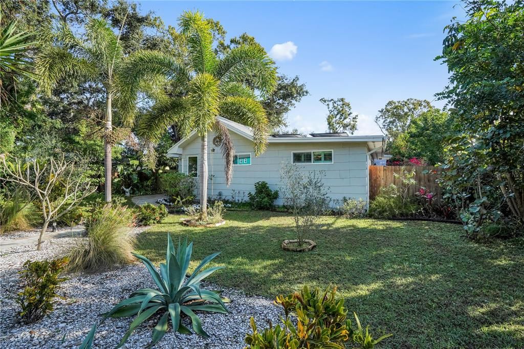 En Venta: $795,000 (4 camas, 3 baños, 2171 Pies cuadrados)