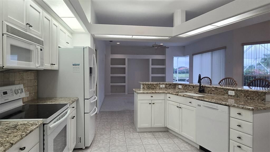 出租: $3,400 (4 贝兹, 3 浴室, 2804 平方英尺)