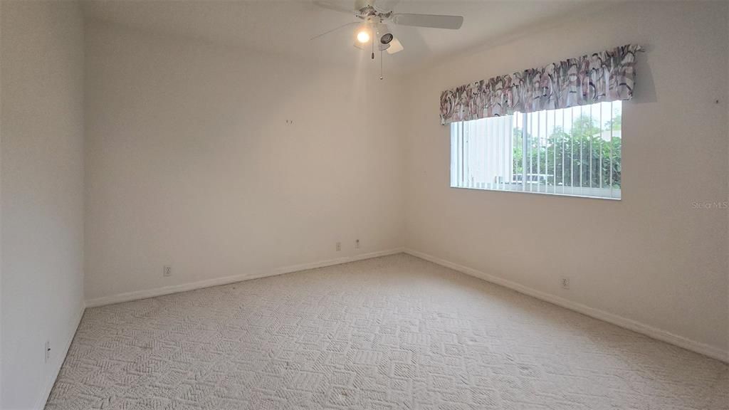 出租: $3,400 (4 贝兹, 3 浴室, 2804 平方英尺)