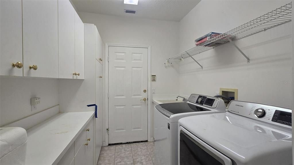 出租: $3,400 (4 贝兹, 3 浴室, 2804 平方英尺)