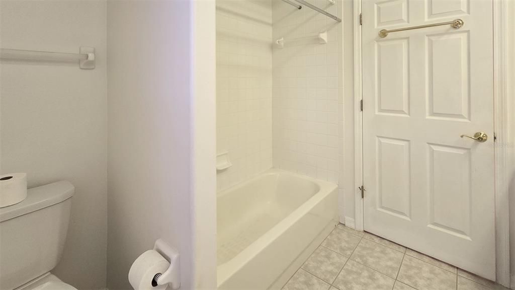 出租: $3,400 (4 贝兹, 3 浴室, 2804 平方英尺)