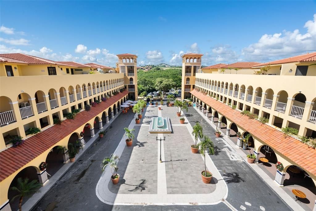 Recently Sold: $375,000 (2 beds, 2 baths, 1300 Square Feet)