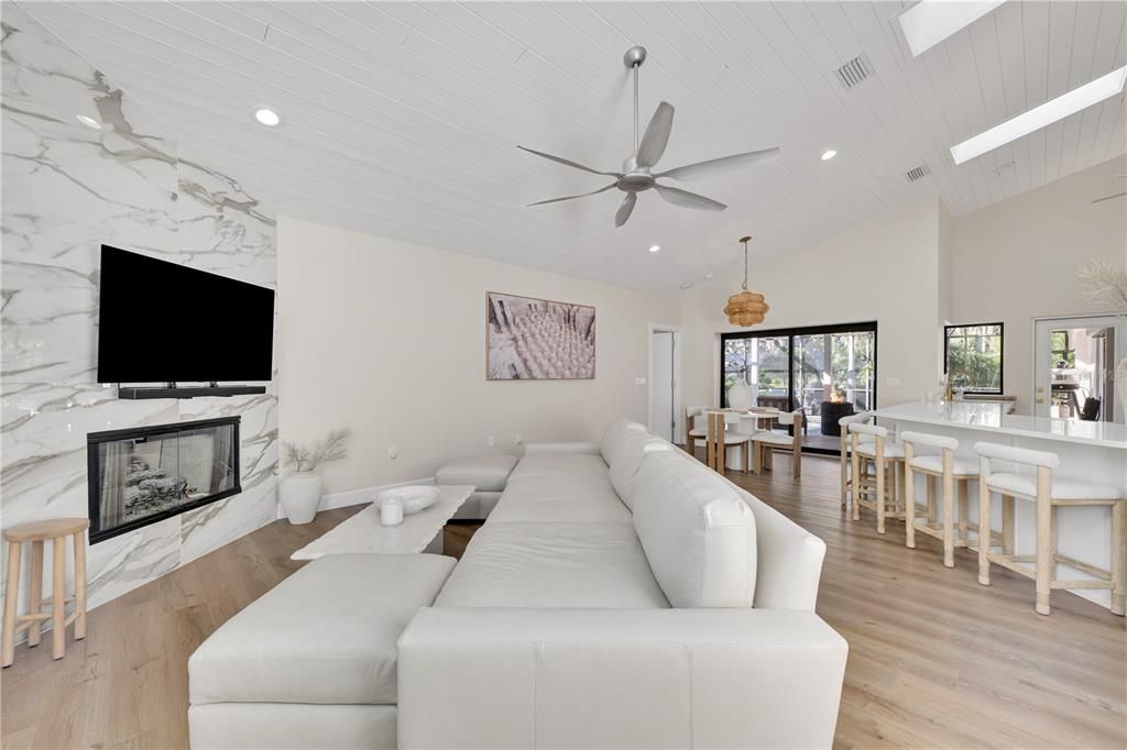 待售: $2,249,000 (4 贝兹, 2 浴室, 2774 平方英尺)