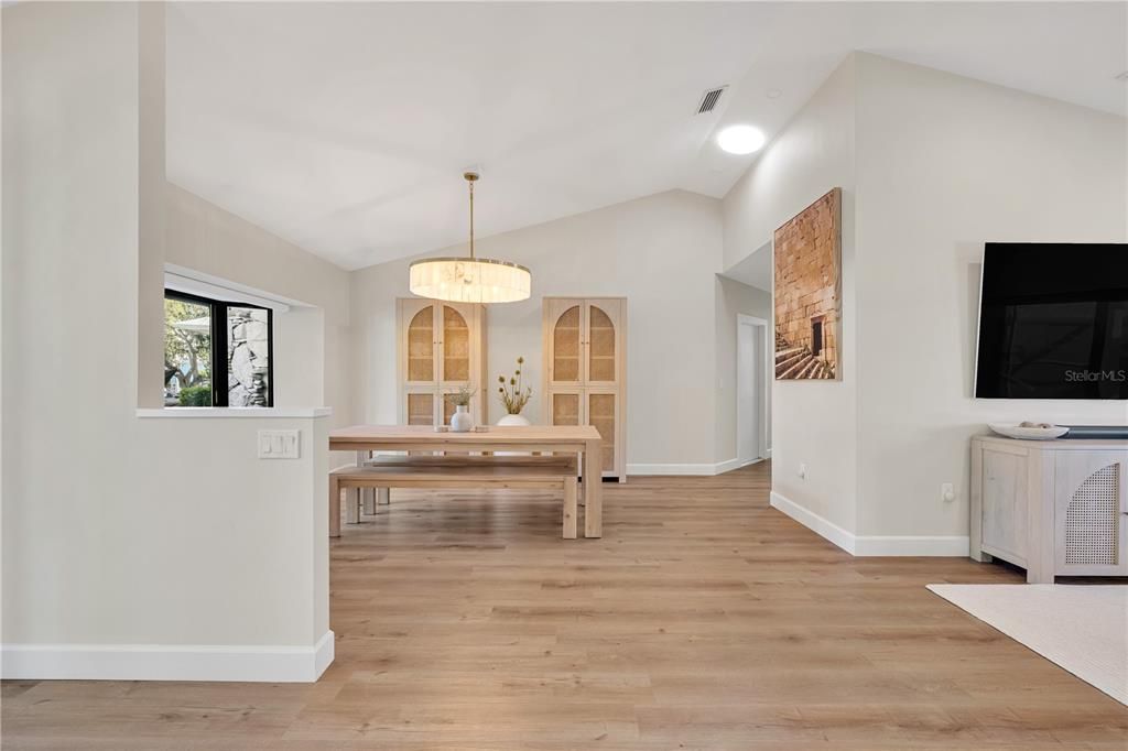 待售: $2,249,000 (4 贝兹, 2 浴室, 2774 平方英尺)