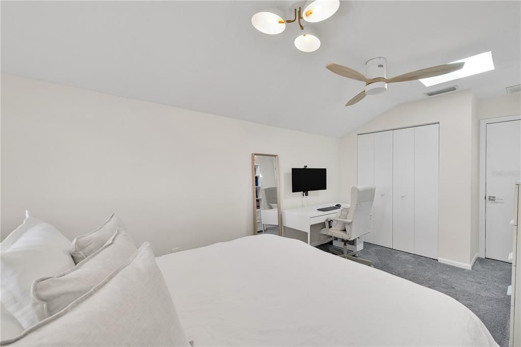 待售: $2,249,000 (4 贝兹, 2 浴室, 2774 平方英尺)