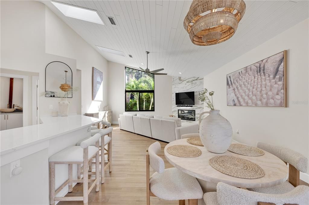 待售: $2,249,000 (4 贝兹, 2 浴室, 2774 平方英尺)