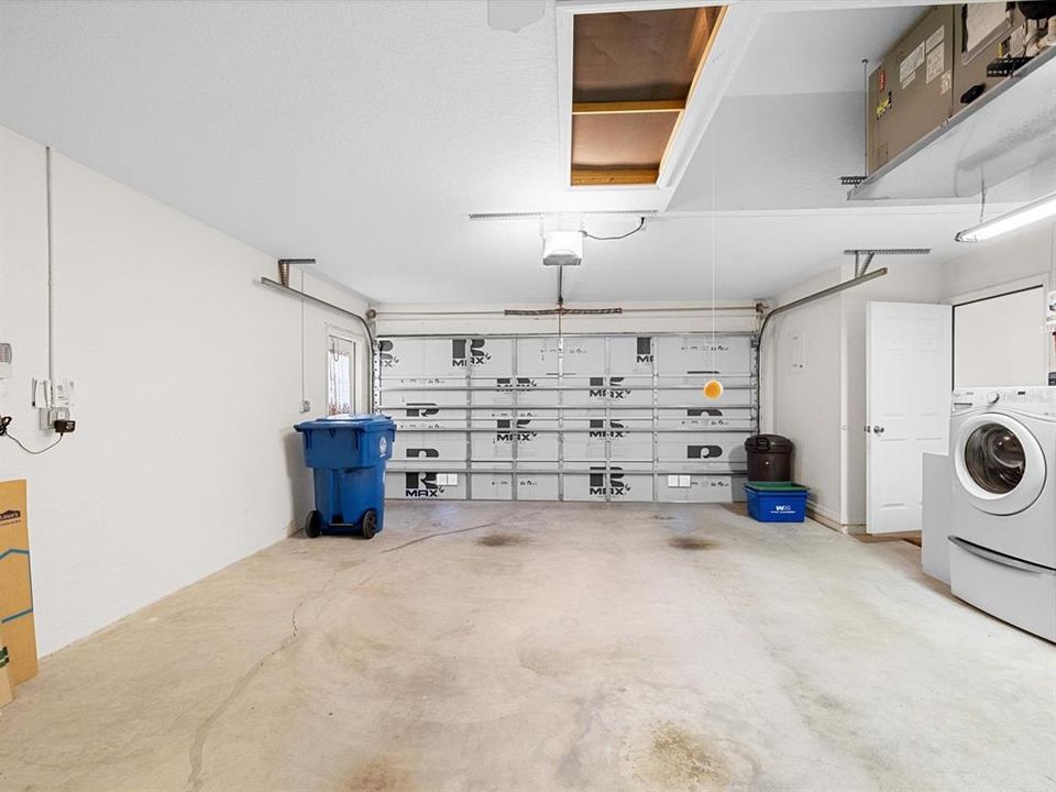 For Sale: $275,000 (3 beds, 2 baths, 1594 Square Feet)