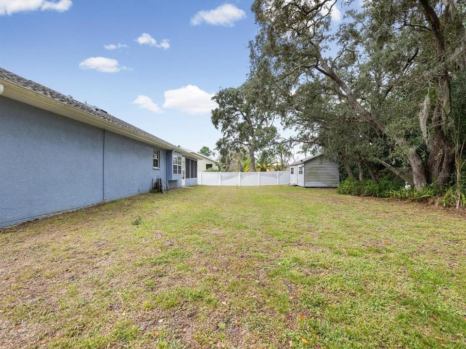 For Sale: $275,000 (3 beds, 2 baths, 1594 Square Feet)