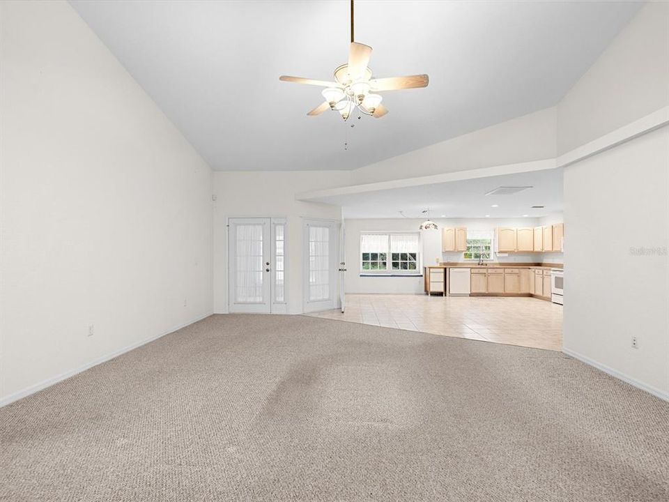 For Sale: $275,000 (3 beds, 2 baths, 1594 Square Feet)