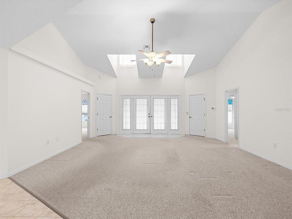 For Sale: $275,000 (3 beds, 2 baths, 1594 Square Feet)