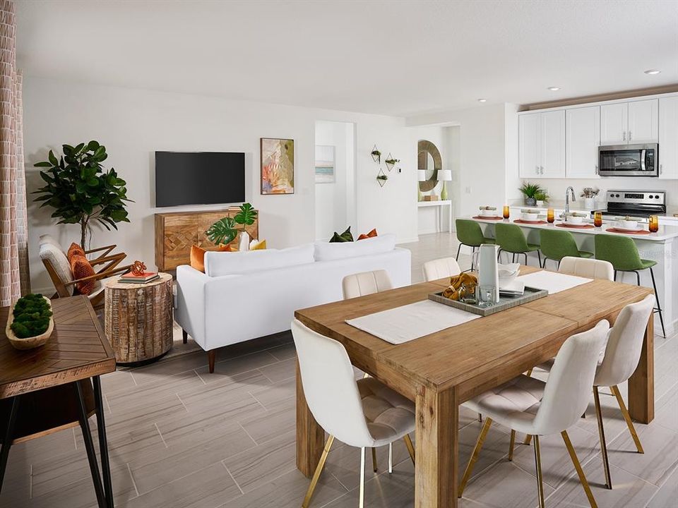 For Sale: $335,000 (4 beds, 2 baths, 1840 Square Feet)