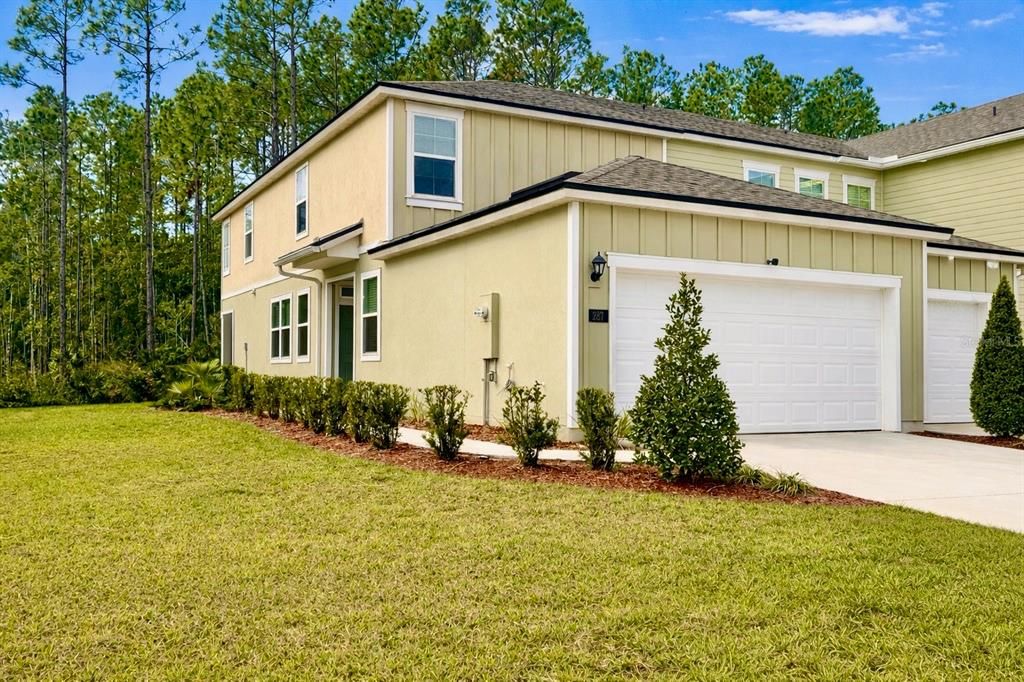 For Sale: $305,000 (3 beds, 2 baths, 1795 Square Feet)