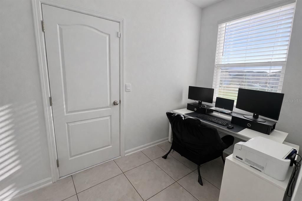 待售: $299,900 (3 贝兹, 2 浴室, 1795 平方英尺)