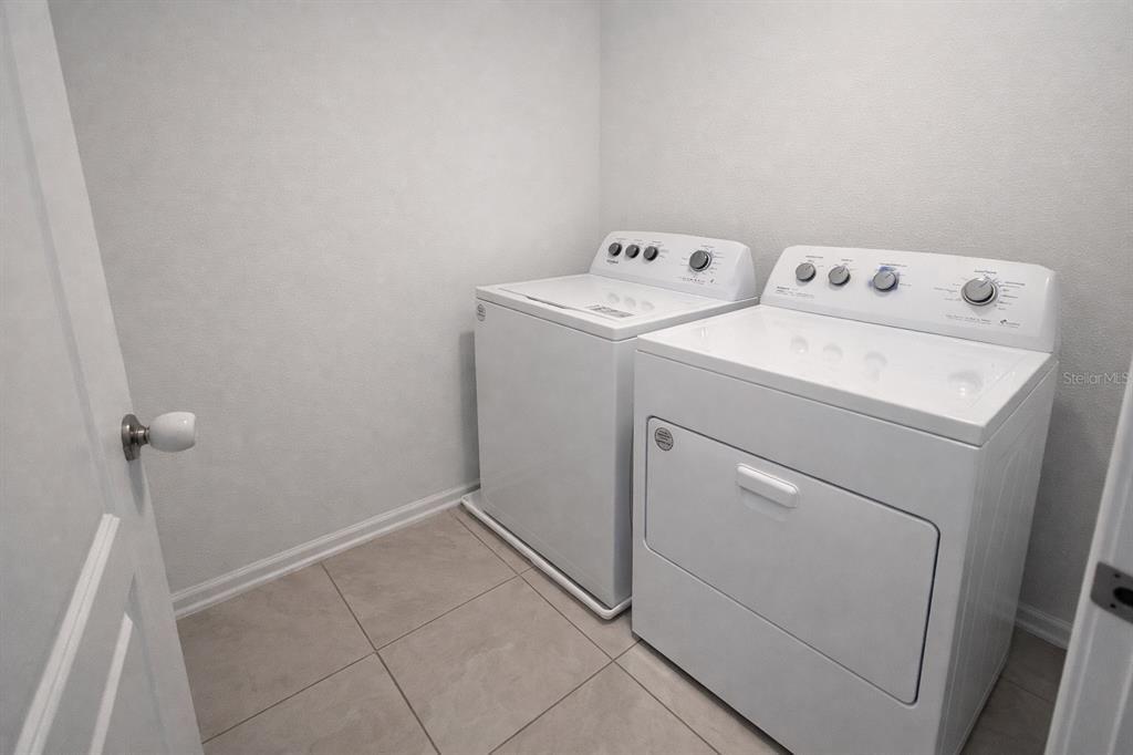 待售: $299,900 (3 贝兹, 2 浴室, 1795 平方英尺)