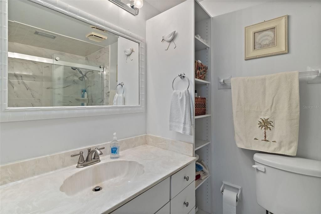 For Sale: $399,900 (2 beds, 2 baths, 1316 Square Feet)