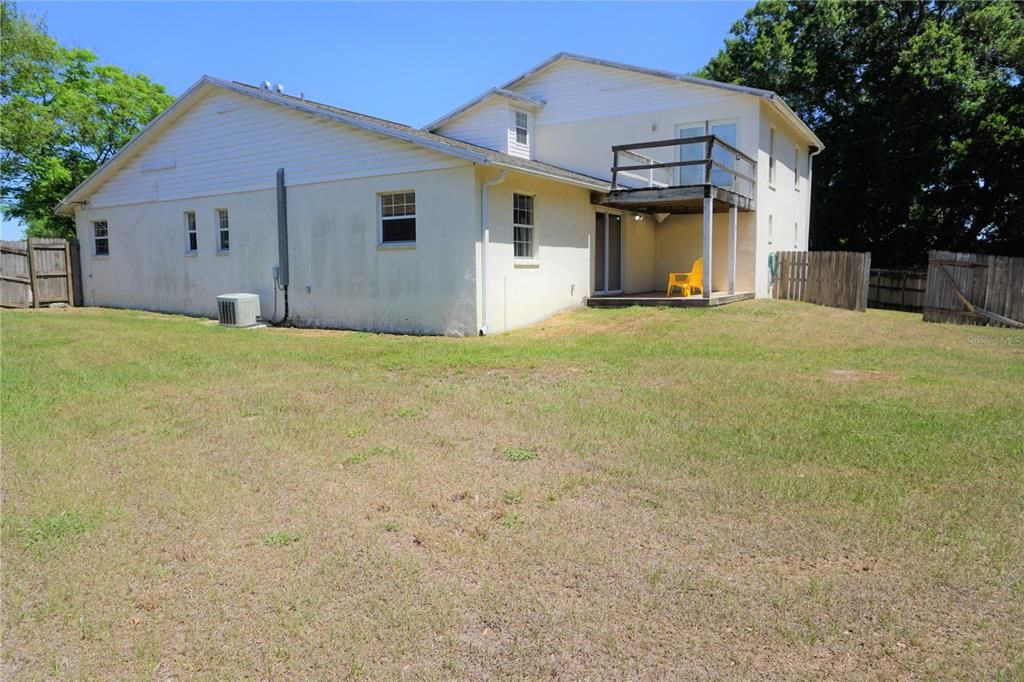 For Rent: $1,900 (2 beds, 1 baths, 1100 Square Feet)