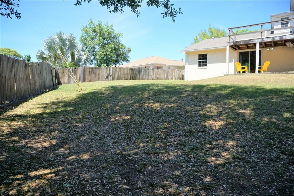 For Rent: $1,900 (2 beds, 1 baths, 1100 Square Feet)