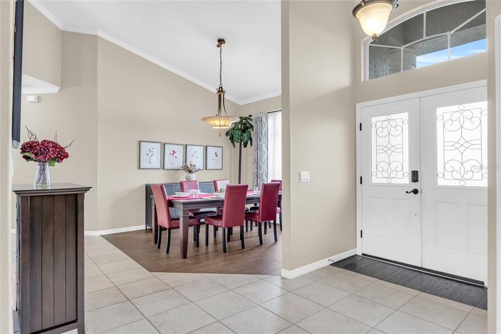 待售: $700,000 (3 贝兹, 2 浴室, 2723 平方英尺)