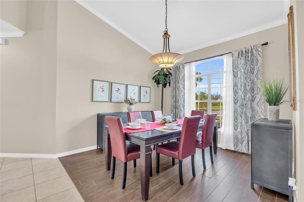 待售: $700,000 (3 贝兹, 2 浴室, 2723 平方英尺)