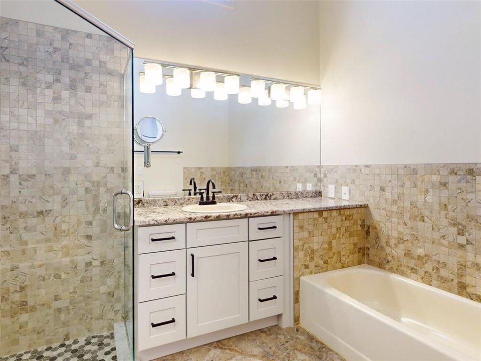 待售: $370,000 (3 贝兹, 2 浴室, 1456 平方英尺)