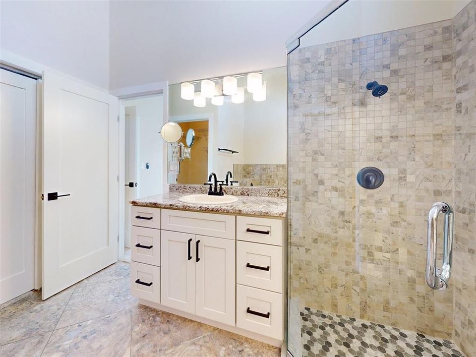 待售: $370,000 (3 贝兹, 2 浴室, 1456 平方英尺)