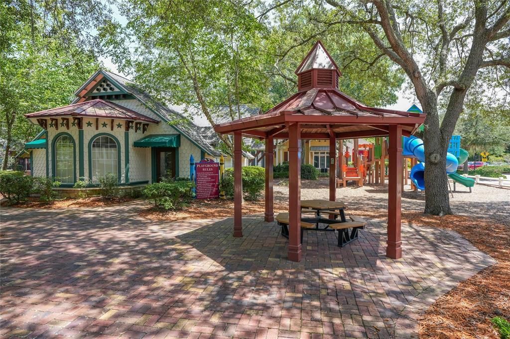 Active With Contract: $974,900 (7 beds, 4 baths, 4126 Square Feet)