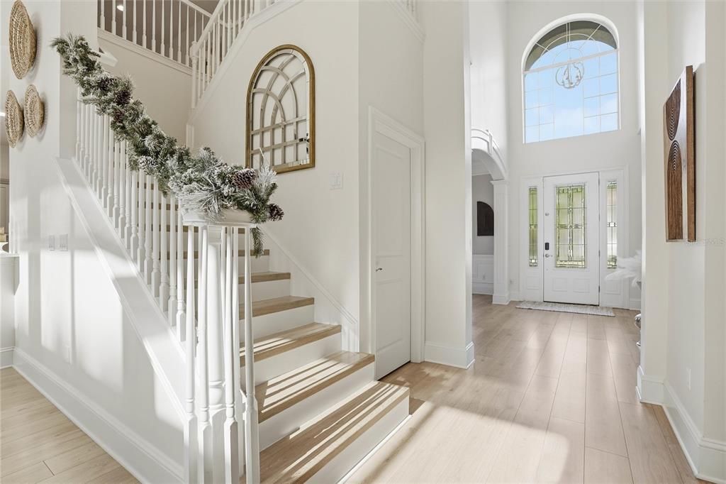 Active With Contract: $974,900 (7 beds, 4 baths, 4126 Square Feet)