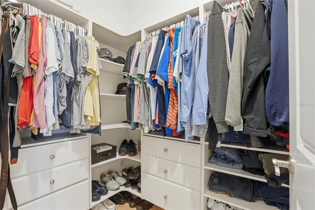 Active With Contract: $974,900 (7 beds, 4 baths, 4126 Square Feet)