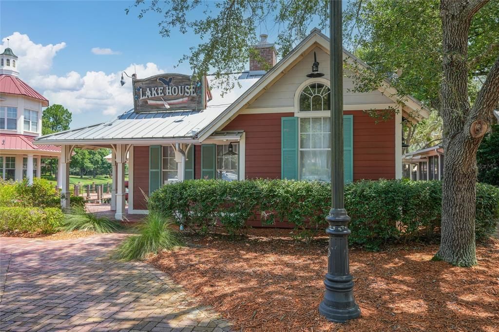 Active With Contract: $974,900 (7 beds, 4 baths, 4126 Square Feet)