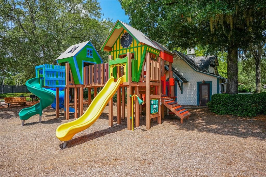 Active With Contract: $974,900 (7 beds, 4 baths, 4126 Square Feet)