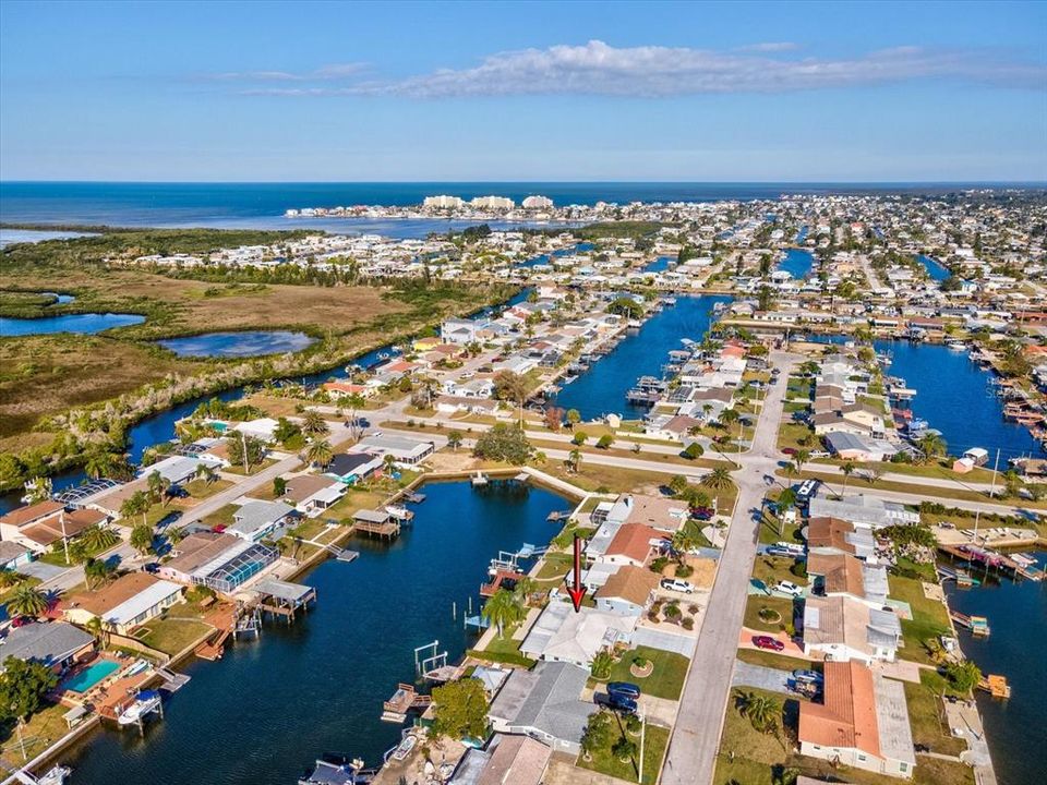 For Sale: $399,900 (2 beds, 2 baths, 1340 Square Feet)