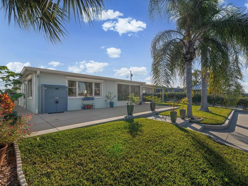 For Sale: $399,900 (2 beds, 2 baths, 1340 Square Feet)