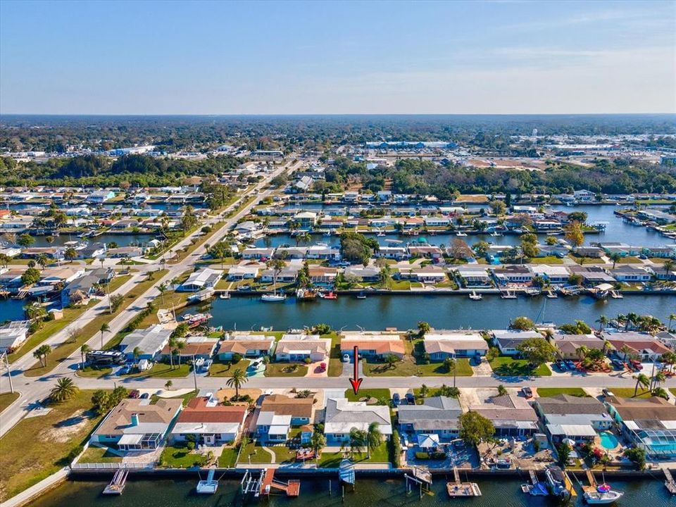 For Sale: $399,900 (2 beds, 2 baths, 1340 Square Feet)