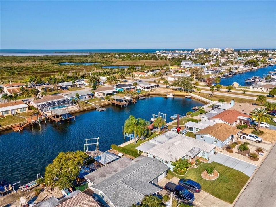 For Sale: $399,900 (2 beds, 2 baths, 1340 Square Feet)