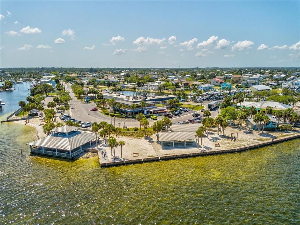 For Sale: $399,900 (2 beds, 2 baths, 1340 Square Feet)