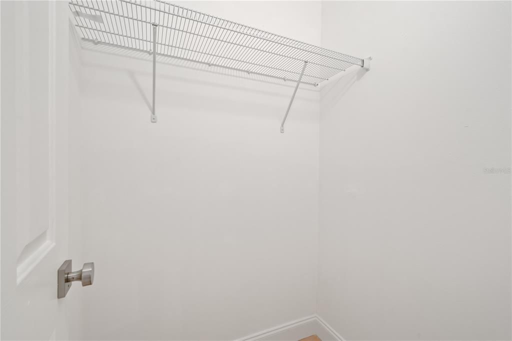 For Rent: $2,100 (3 beds, 2 baths, 1777 Square Feet)