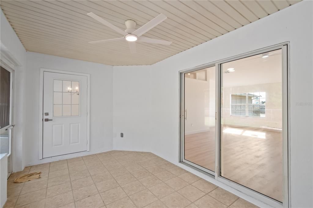 For Rent: $2,100 (3 beds, 2 baths, 1777 Square Feet)