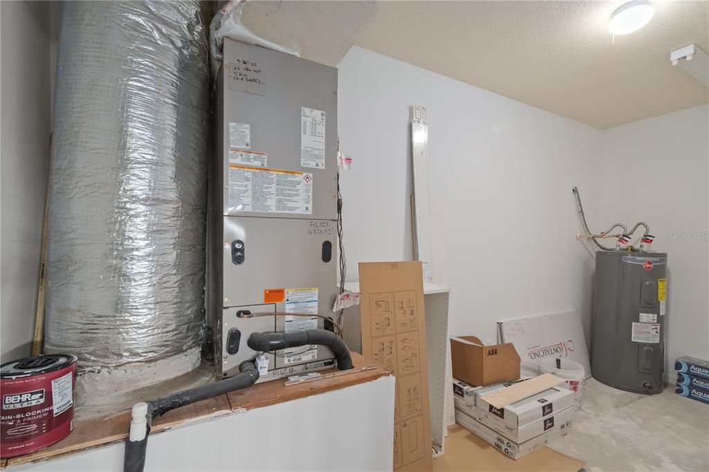 For Rent: $2,100 (3 beds, 2 baths, 1777 Square Feet)