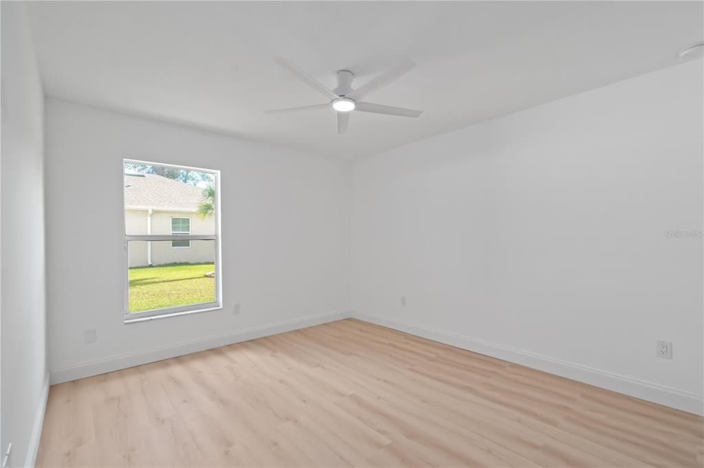 For Rent: $2,100 (3 beds, 2 baths, 1777 Square Feet)