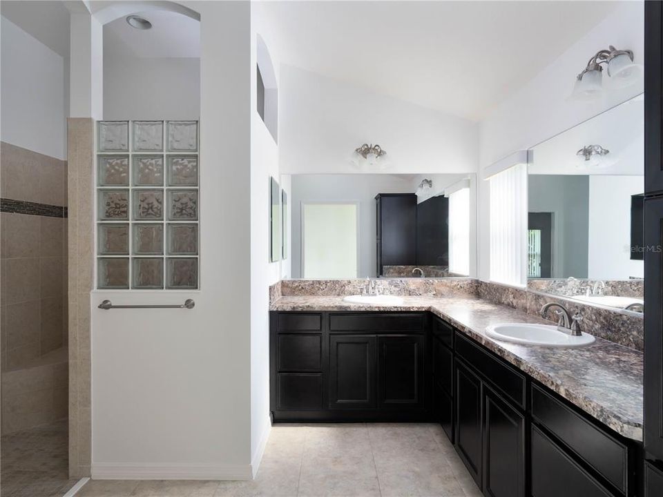 待售: $506,000 (3 贝兹, 2 浴室, 1922 平方英尺)