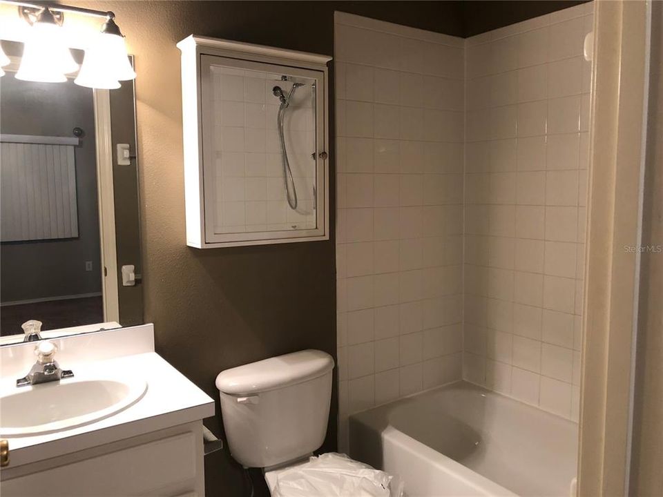 出租: $1,725 (2 贝兹, 2 浴室, 1184 平方英尺)