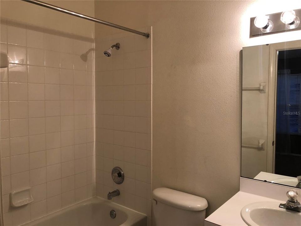 出租: $1,725 (2 贝兹, 2 浴室, 1184 平方英尺)